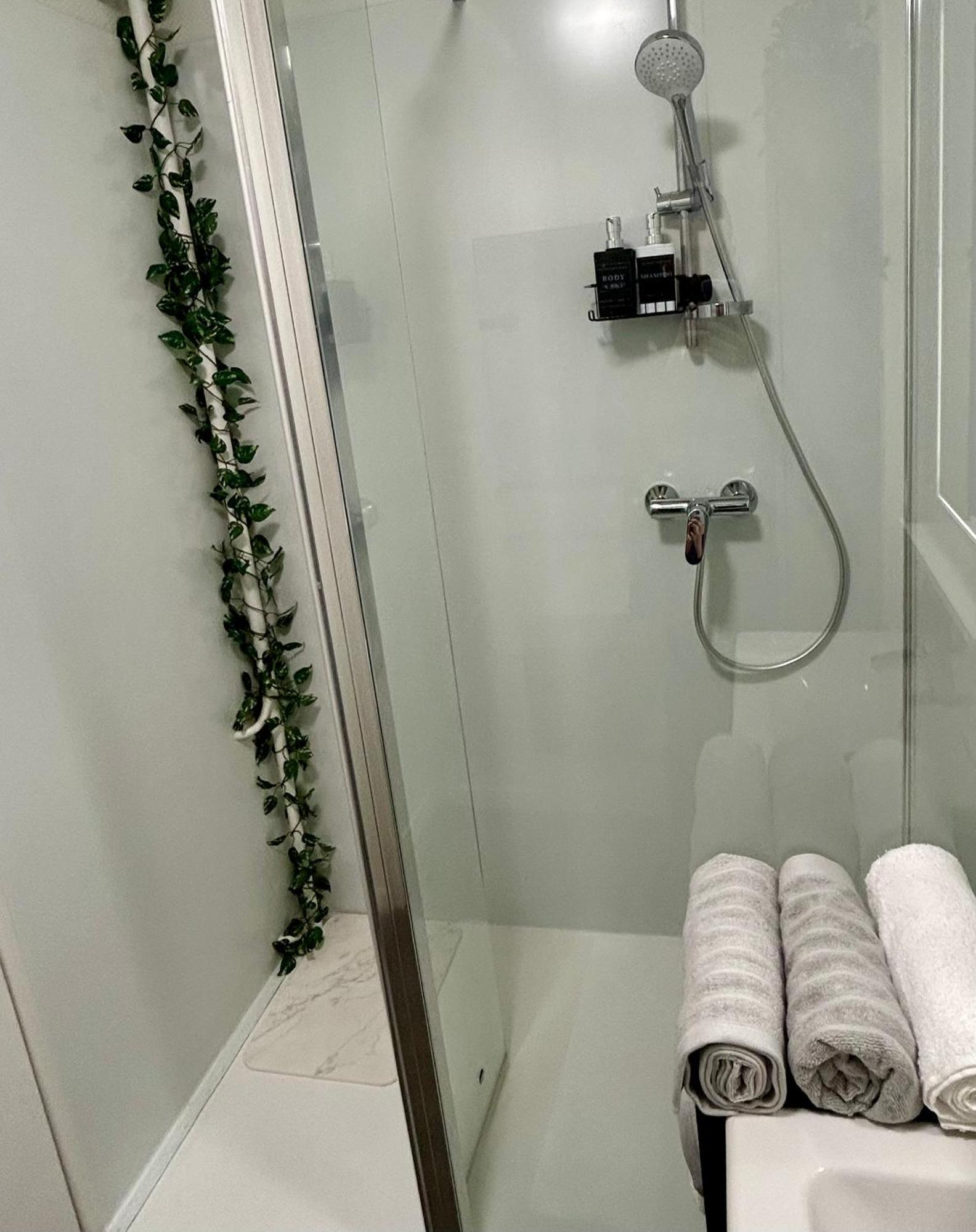 Cocon Cosy Et Verdoyant - Private Parking, Breakfast, Wifi, Netflix Caen Zewnętrze zdjęcie